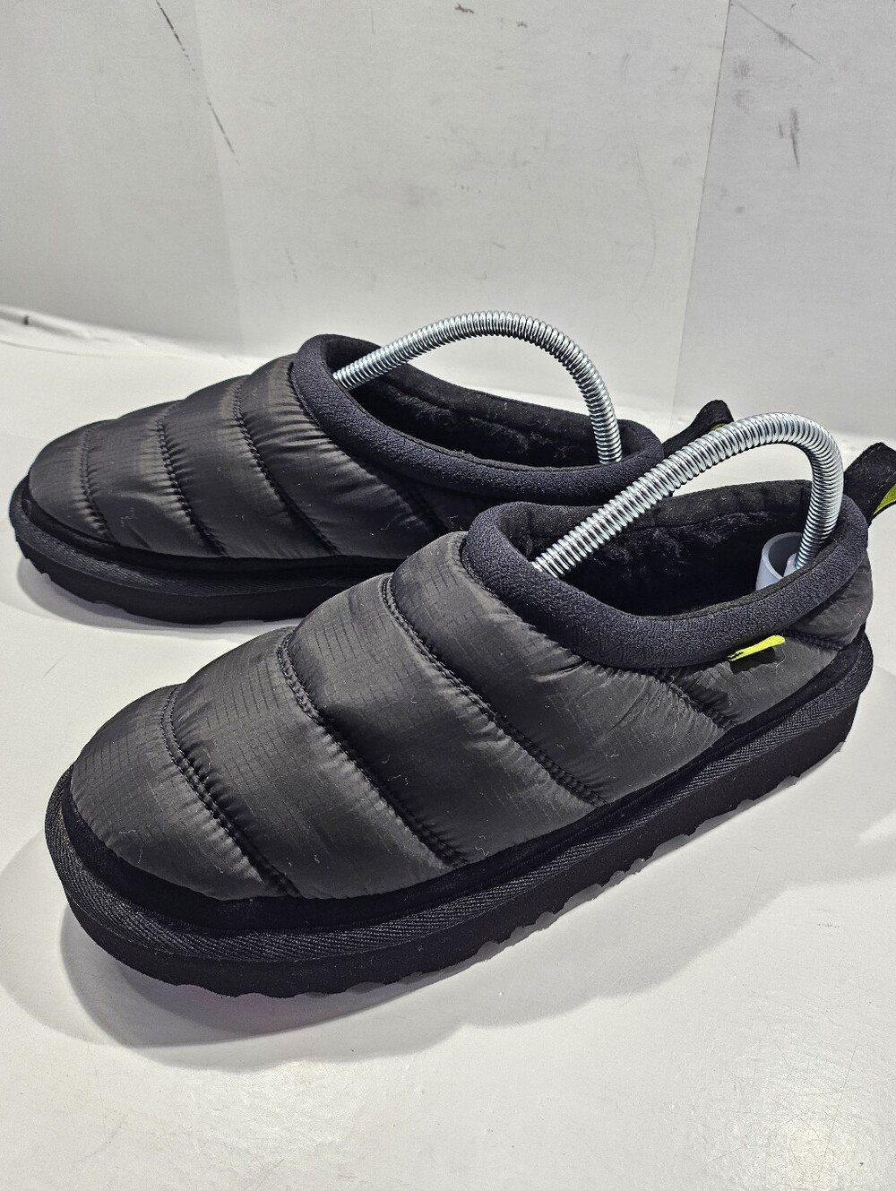 UGG TASMAN LTA SLIPPER SHOE WOMEN'S SIZE 6 BLACK A4